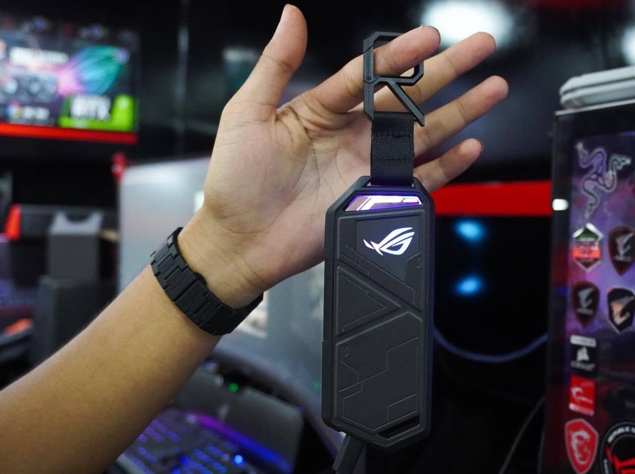 ASUS ROG Strix Arion M.2 NVMe SSD Enclosure